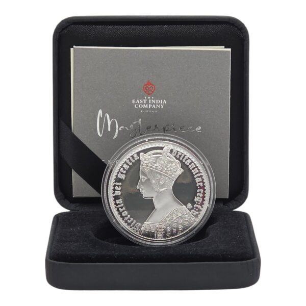 2022 £1 1oz Silver Proof Coin - Queen Victoria Gothic Crown Portrait - Image 2